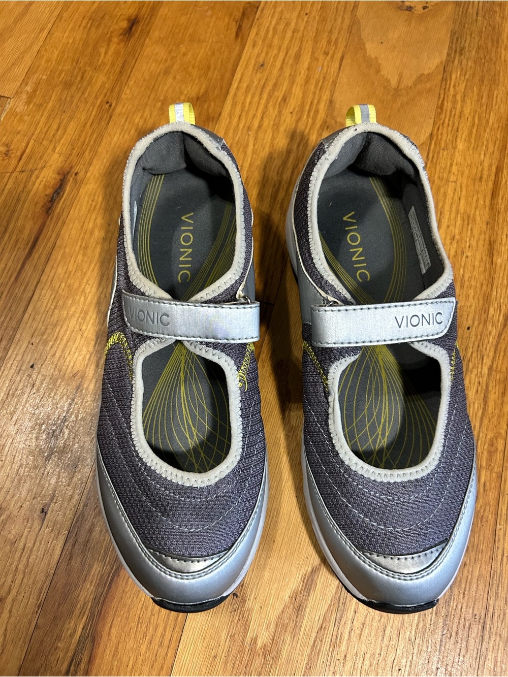 Vionic Womens Sunset Mary Jane Slip on Sneaker Shoe Grey Sz 9 Arch Support
